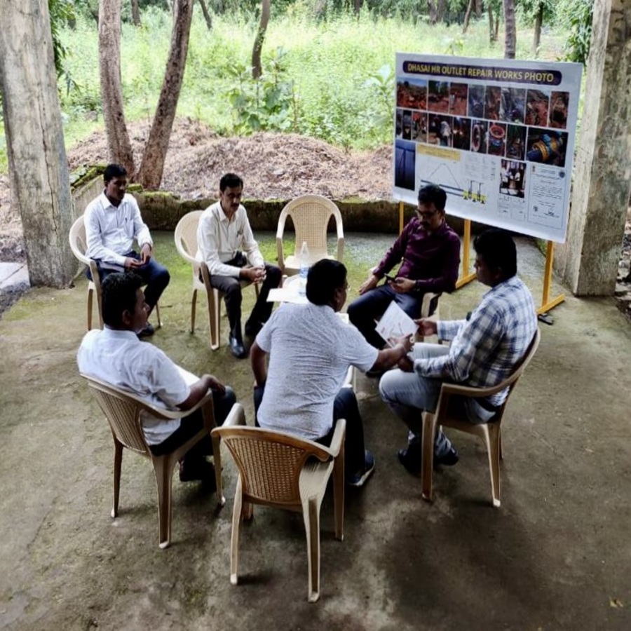 On site meeting image